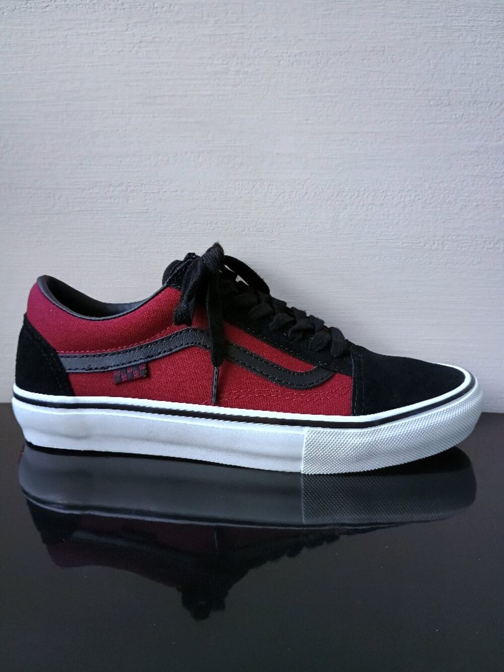 Vans Men's Old Skool Color Block Suede / Canvas Sneaker in Stylish Port / Black
